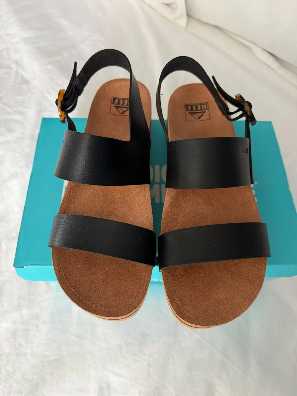 NWOT Reef Women’s Black Platform Sandals with Tortoise Accent